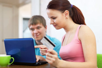 Understanding the Impact of Competitive Pricing on Consumer Behavior in Online Health Retail