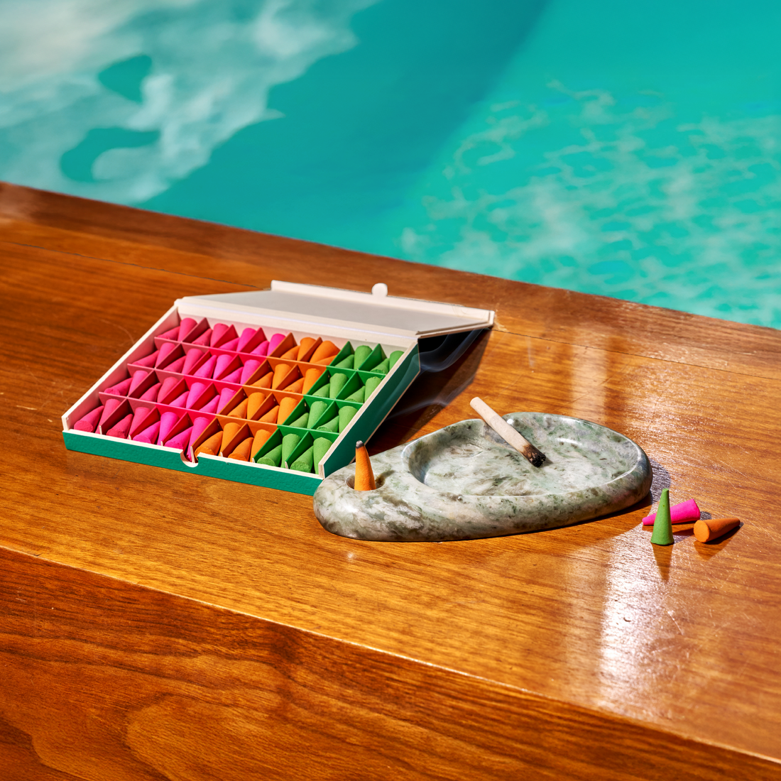 HOUSEPLANT by ripple⁺ Ash and Scent Set (Curated by Seth Rogen)