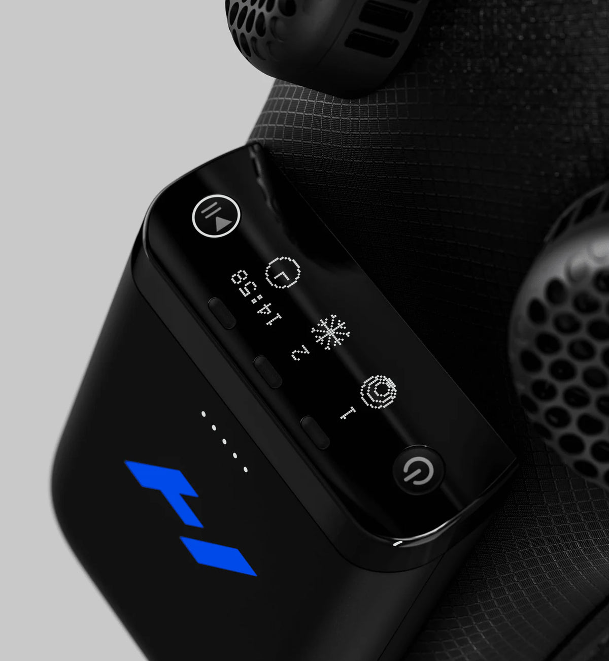 Hyperice X 2 Shoulder temperature and compression controls